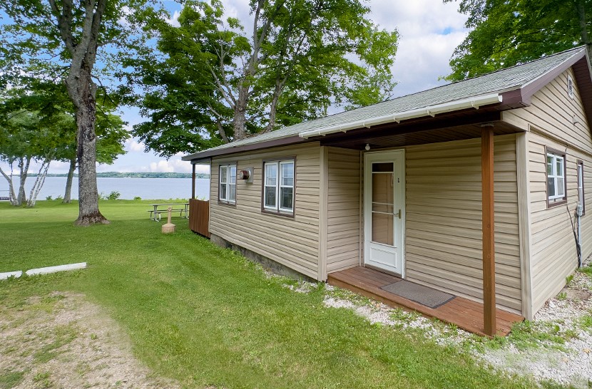 Sunset Pointe Resort Cabin 1