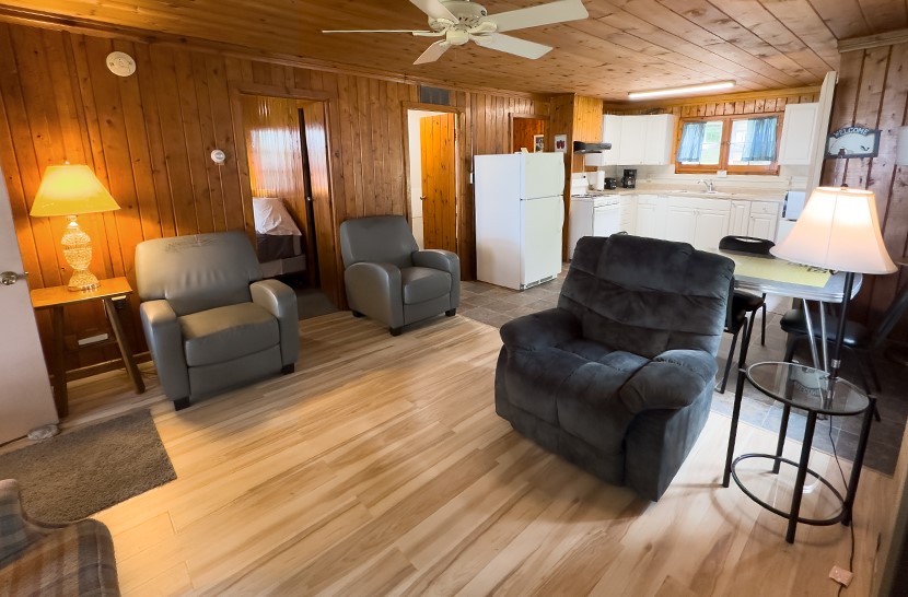 Sunset Pointe Resort Cabin 1