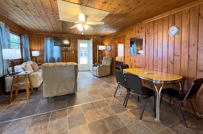 Sunset Pointe Resort Cabin 2