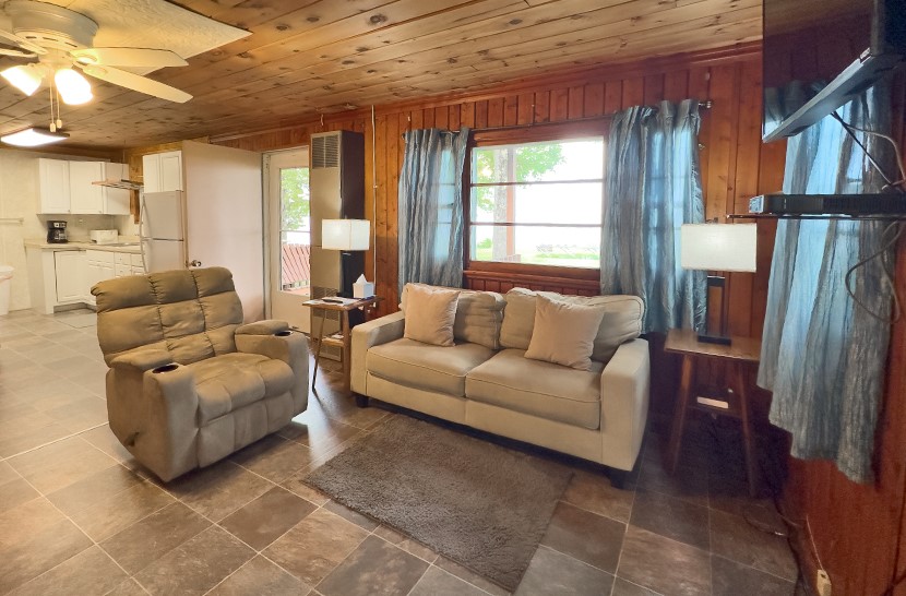 Sunset Pointe Resort Cabin 2