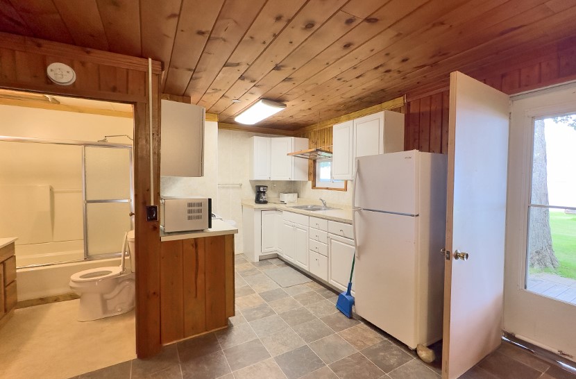 Sunset Pointe Resort Cabin 2