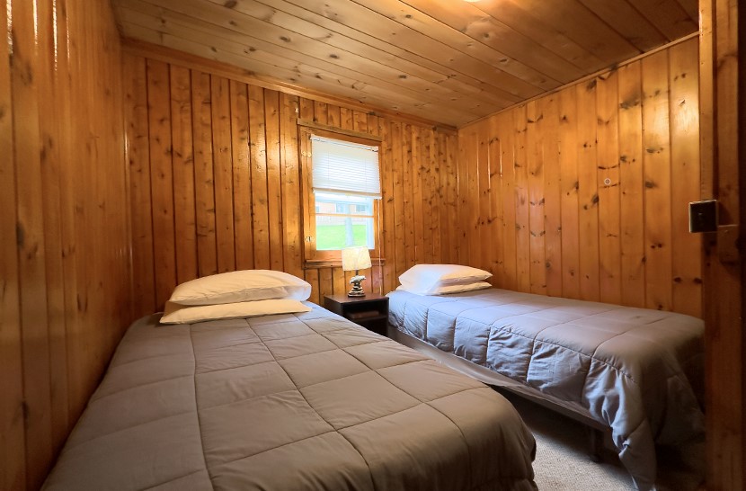 Sunset Pointe Resort Cabin 2