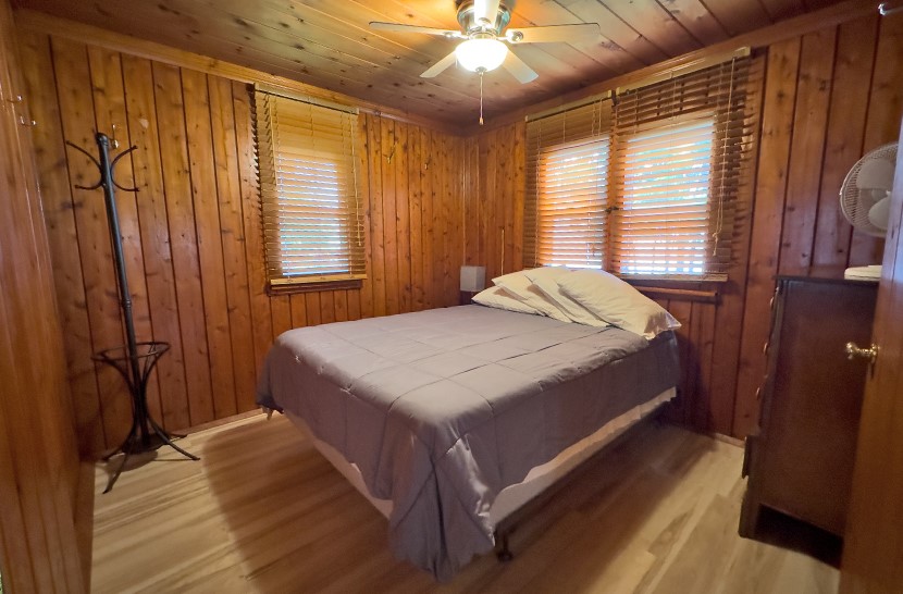 Sunset Pointe Resort Cabin 3